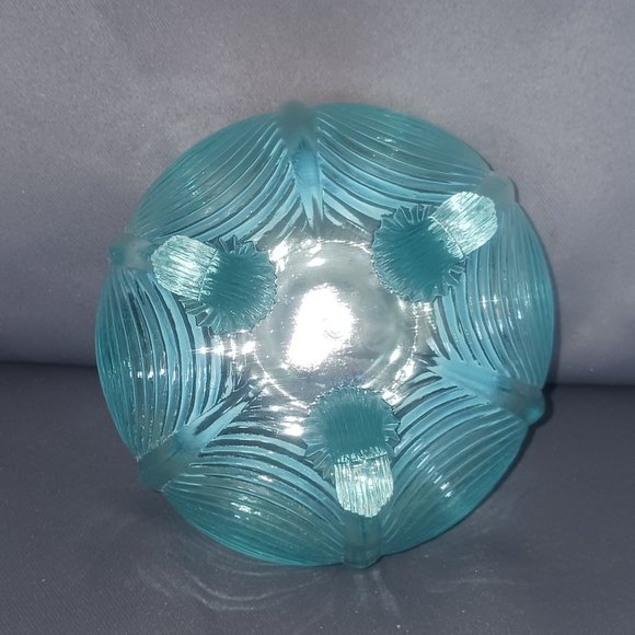 Vintage Fenton Blue Opalescent Draped 3 Footed Rose Bowl - Picture 3 of 4
